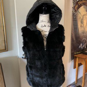 Michael Kors Faux Fur Puffer Vest size M